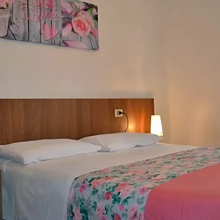 Spacious In The Heart Of The Center By Beahost Hotel