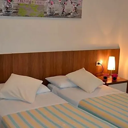 Spacious In The Heart Of The Center By Beahost 3* Bibione